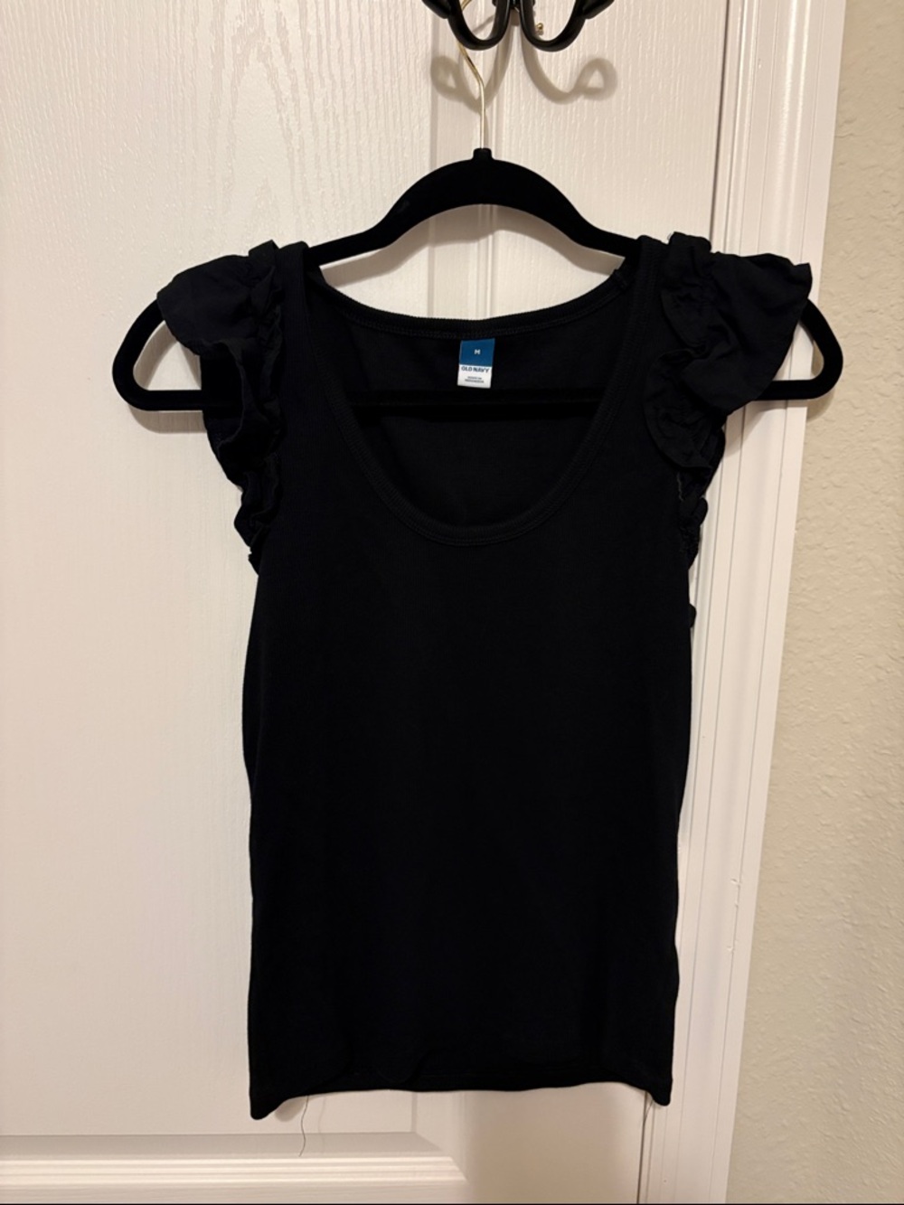Old Navy Black Ruffle Cap Sleeve Tank